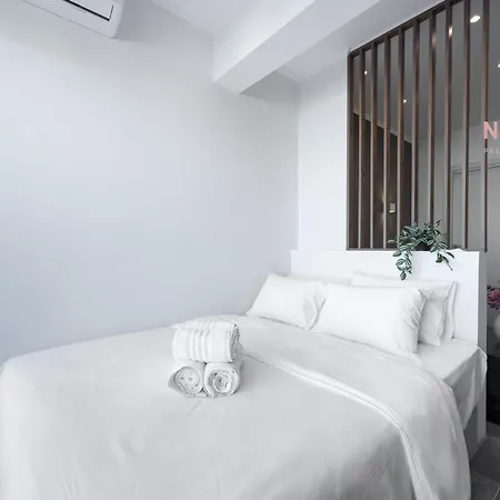 V1 Penthouse, Nilie Hospitality Mgmt * سالونيك