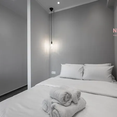 V1 Penthouse, Nilie Hospitality Mgmt شقة *