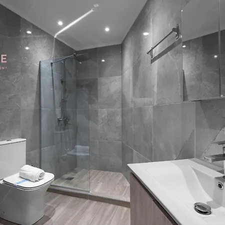 V1 Penthouse, Nilie Hospitality Mgmt Salonicco
